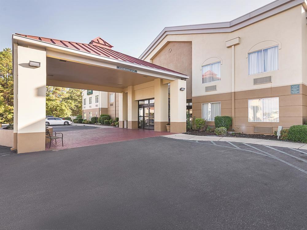 La Quinta Inn By Wyndham Decatur Alabama Exterior foto