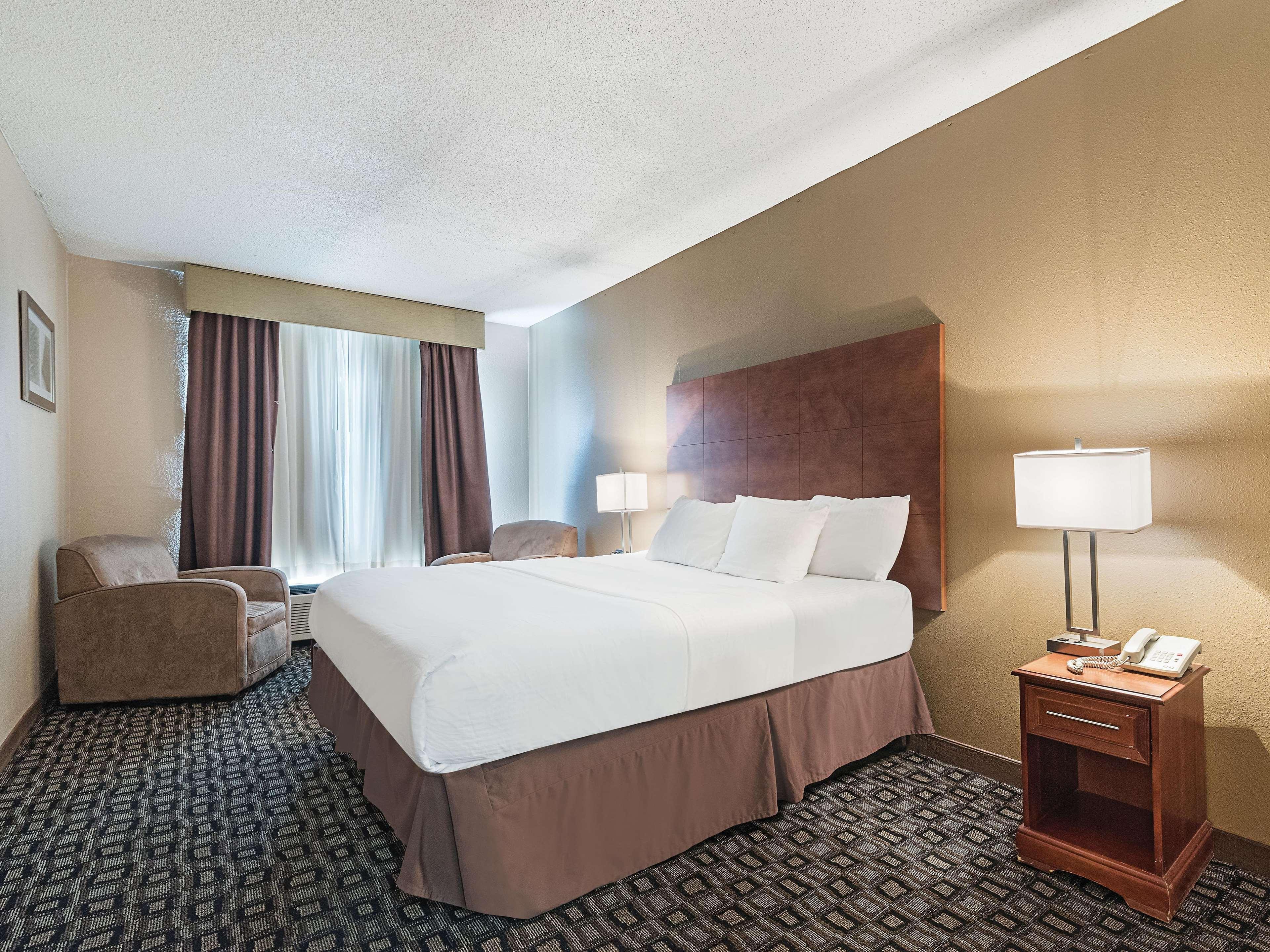 La Quinta Inn By Wyndham Decatur Alabama Exterior foto
