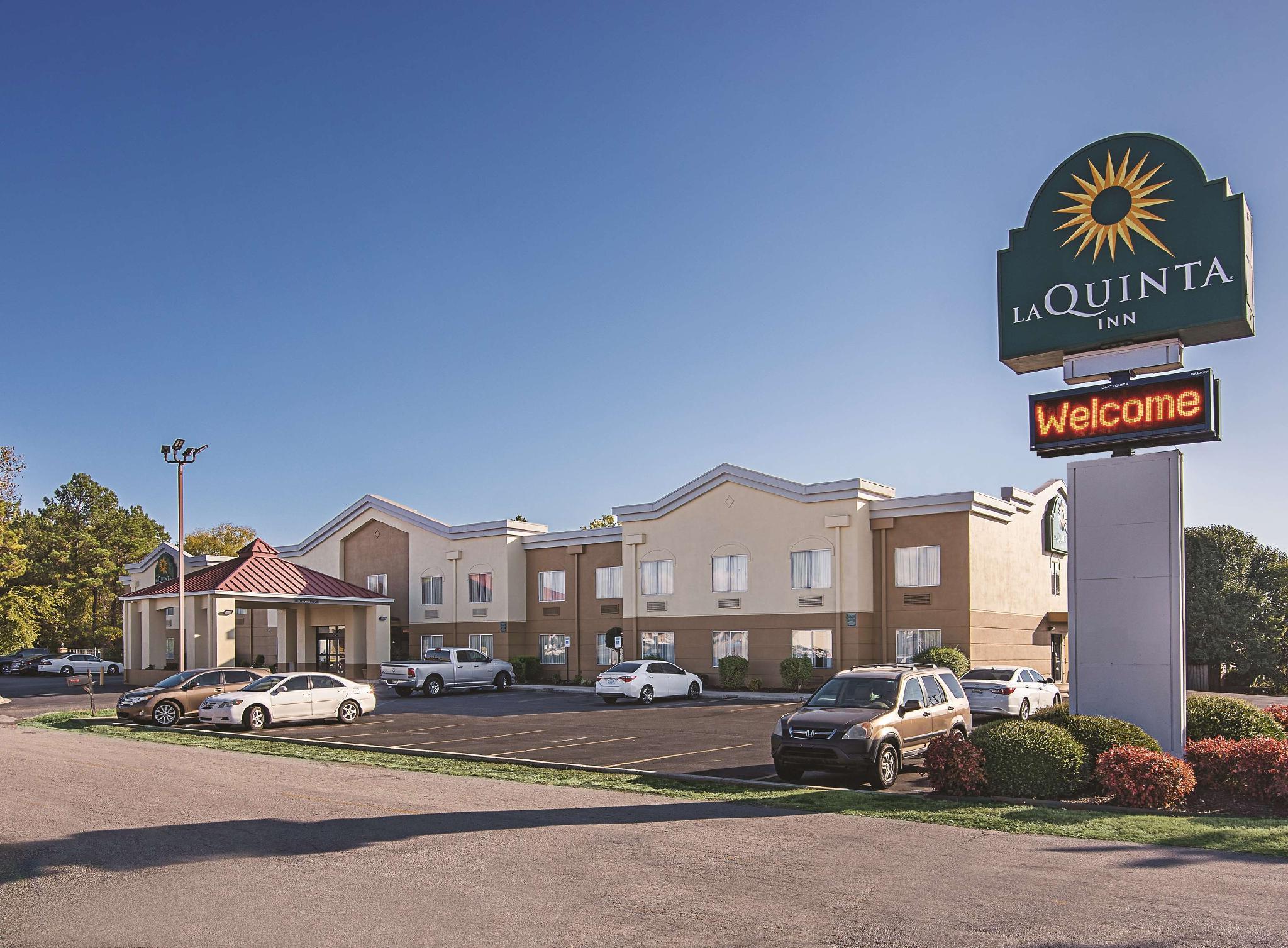 La Quinta Inn By Wyndham Decatur Alabama Exterior foto