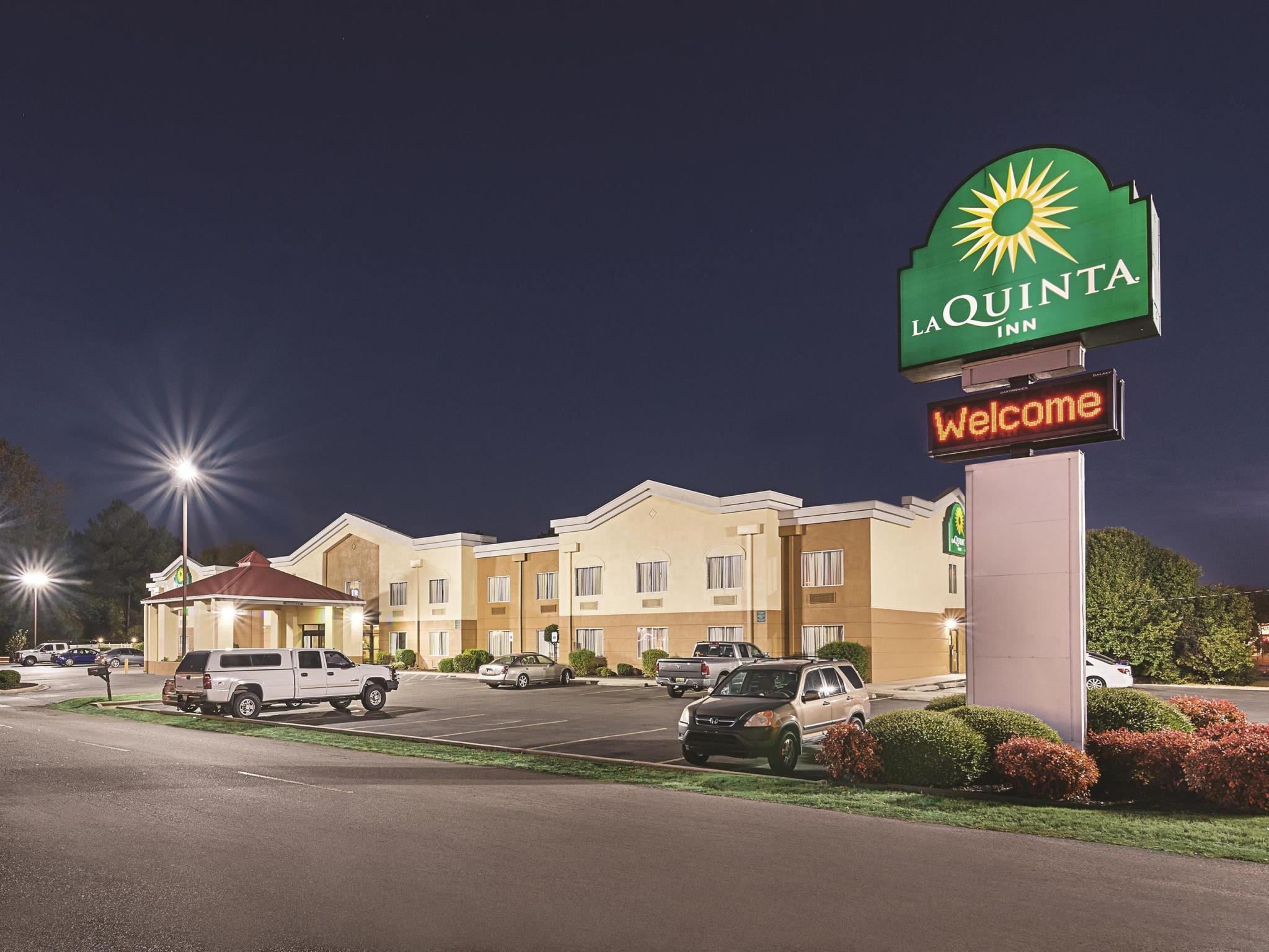 La Quinta Inn By Wyndham Decatur Alabama Exterior foto